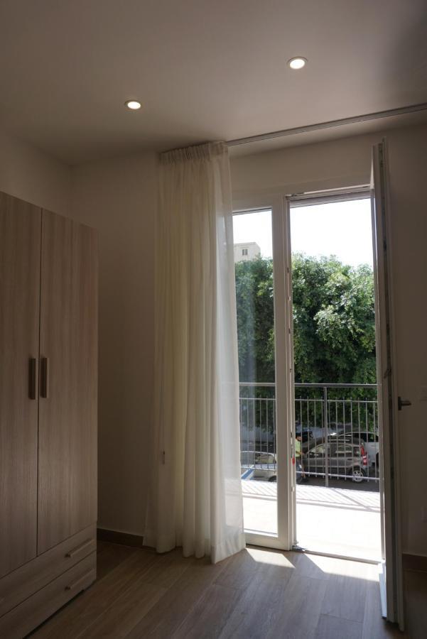 Azzisa Holidays Suite Palermo Bagian luar foto